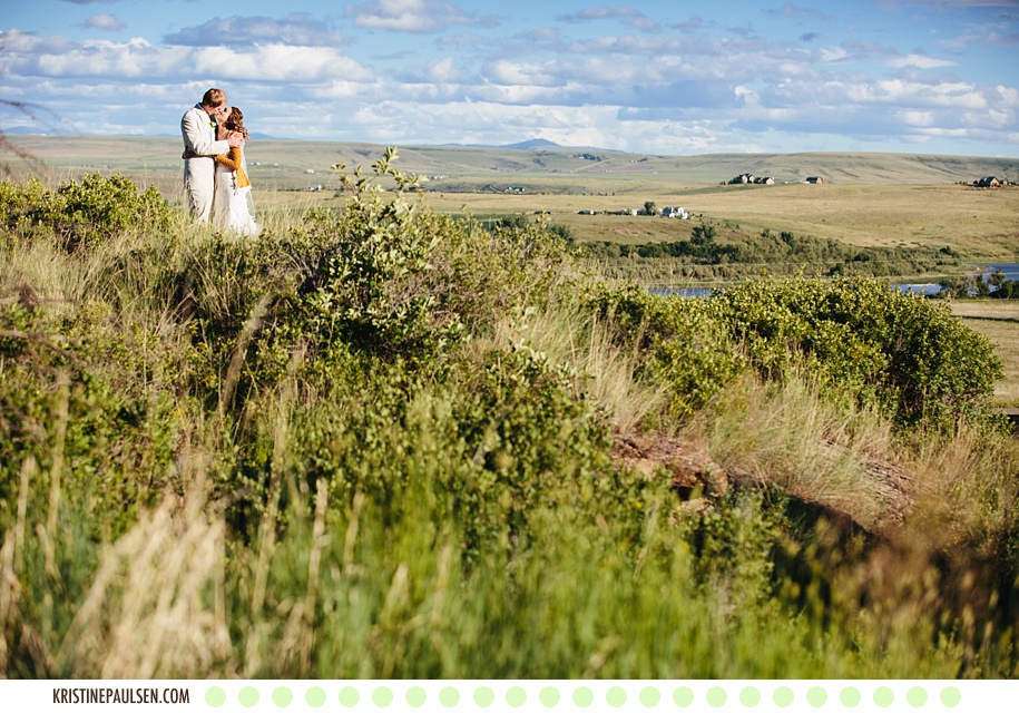 Kisses under the Cottonwoods :: {Autumn and Kevin’s Great Falls, Montana Wedding}