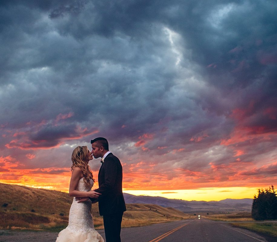 Melissa + Sean :: Chico Hot Springs Wedding in Pray Montana