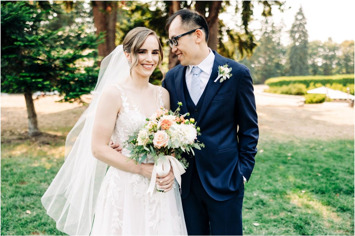 Hailey + Nate :: Seattle Washington wedding at The Lodge at St Edward Park