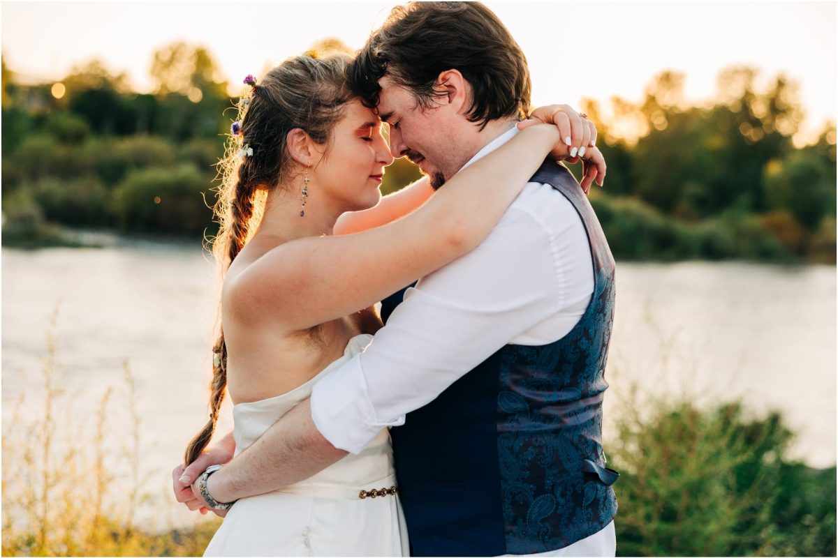 Cassie + Drew :: Caras Park wedding in Missoula